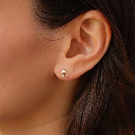 One Diamond Horseshoe Pierce