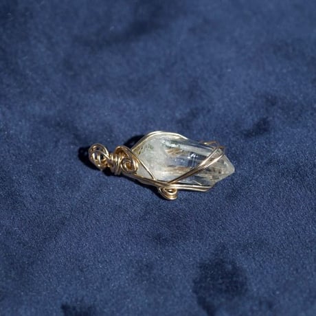 〈強力浄化＆実現化向上〉希少ガネーシュヒマール水晶　スペシャルクリアー&クローライト入り　14KGF ワイヤーラップ・ペンダント （2）