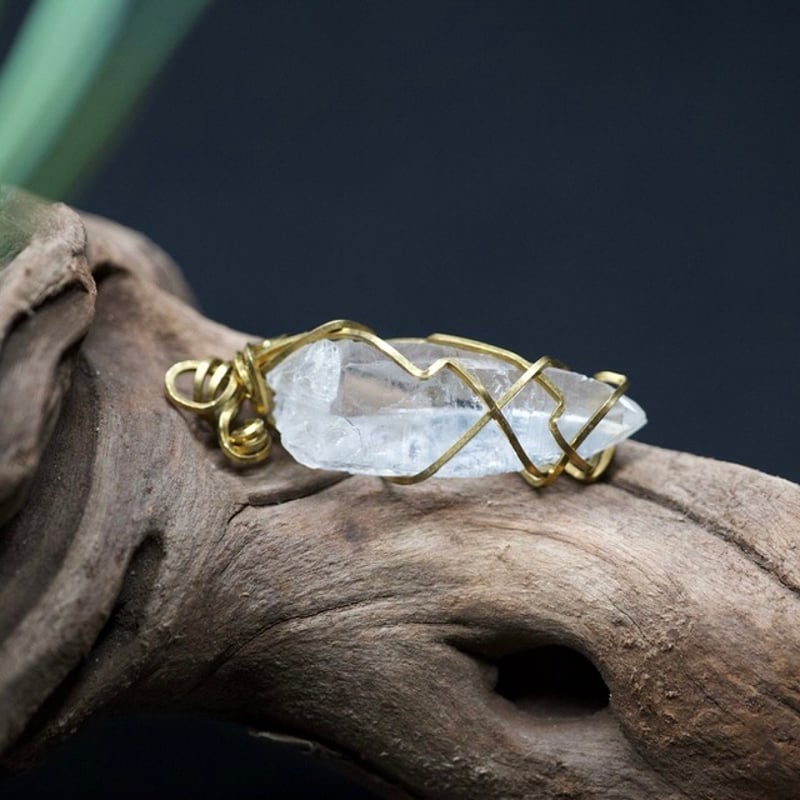 【希少】オールドストック　レムリアンシードクリスタル　ゴールドルチル 希少】オールドストック レムリアンシードクリスタル ゴールド