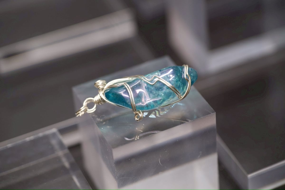 レムリア叡智とブルーエンジェルと虹の女神〉【超希少ロシレム・アクア