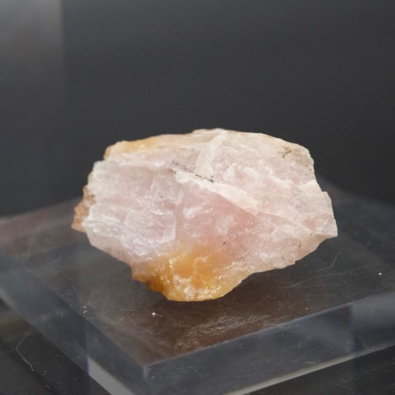 超希少　ピンクペタライト　特大原石 超希少ピンクペタライト特大原石