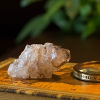 〈混乱と葛藤を調和に導きカルマを解放する〉【希少エレスチャル・スモーキークォーツ　特大原石】