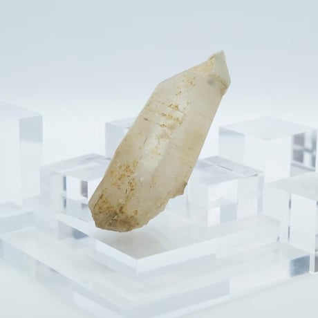 〈原初の記憶と創造のエネルギー〉 モザンビーク産 レムリアンクォーツ 421g スーパー特大原石