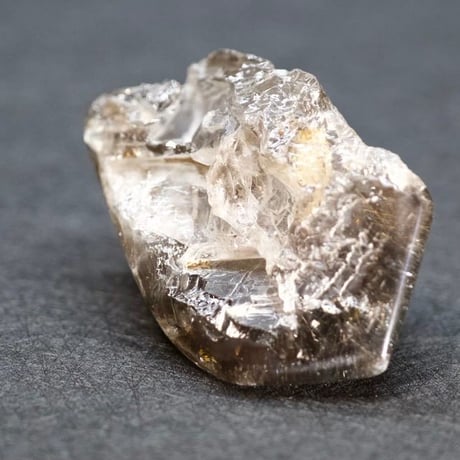 〈暗闇を照らすセントエルモの火〉スーパーセブン（R）ハーフポリッシュ特大原石