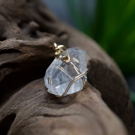 マスタークリスタル | STORES