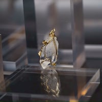 〈宇宙由来の光を地球で放つ〉【超希少　星の種水晶　14KGF 製ワイヤーラップ　大きめサイズ　ペンダント】  5