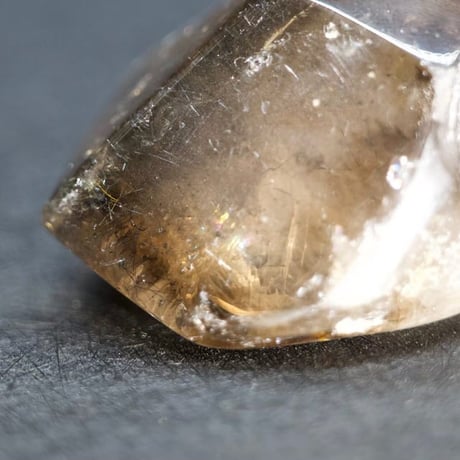 〈暗闇を照らすセントエルモの火〉スーパーセブン（R）ハーフポリッシュ特大原石