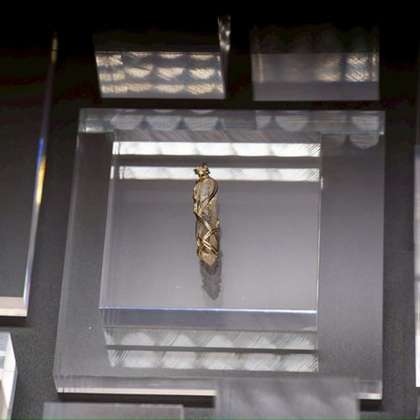 〈宇宙由来の光を地球で放つ〉【超希少　星の種水晶　14KGF 製ワイヤーラップ　大きめサイズ　ペンダント】  6