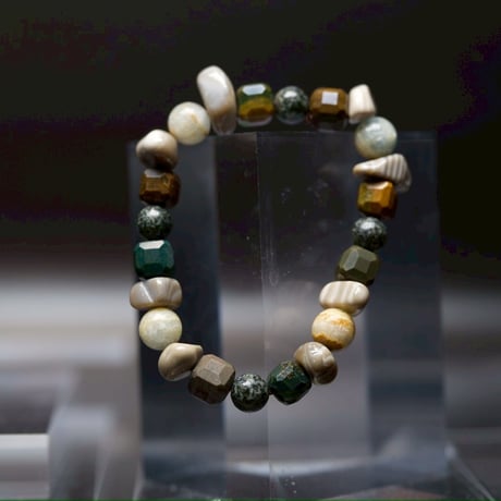 〈古代の叡智と大地の守護〉エンシェント・アース ブレスレット