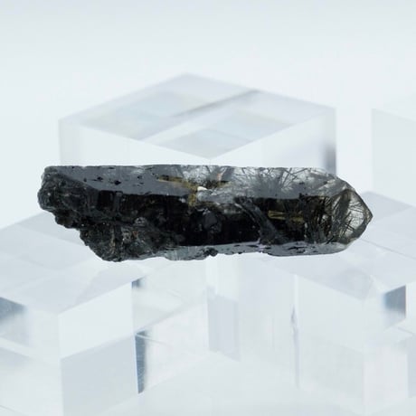 〈光と影の統合＆強力保護〉ブラックトルマリン入りクォーツ スペシャルグレードポイント原石
