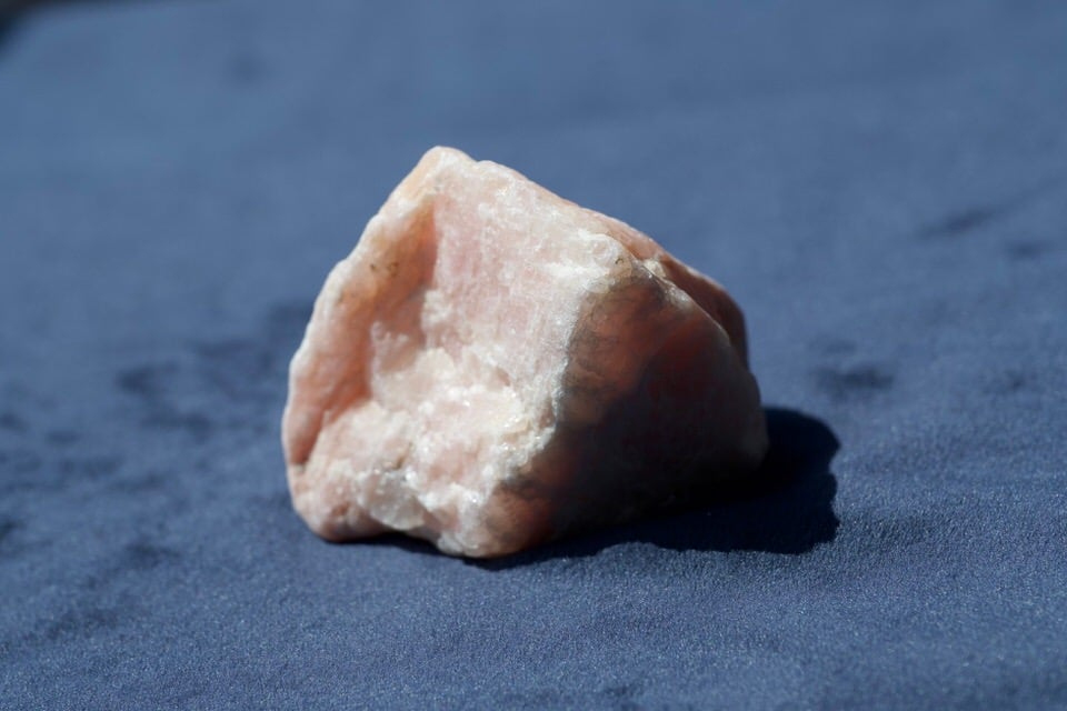 超希少ピンクペタライト特大原石