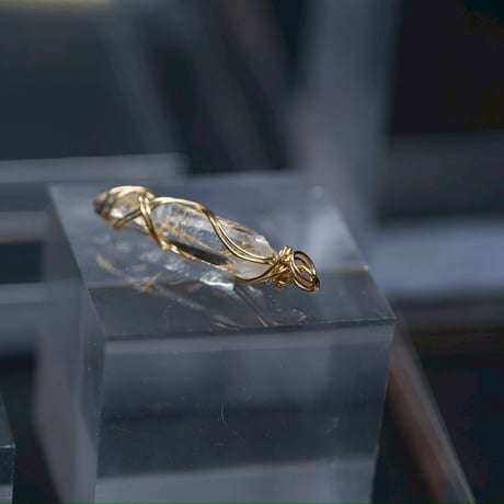 〈宇宙由来の光を地球で放つ〉【超希少　星の種水晶　14KGF 製ワイヤーラップ　大きめサイズ　ペンダント】  6