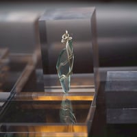 〈ルーツを思い出し愛と調和を生きる〉【アクアレムリア　シルバー925製ワイヤーラップ　ハイグレード　大きめペンダント】　１