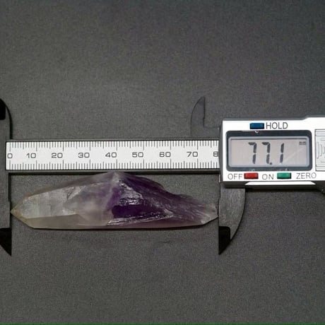〈意識を整え、成長を加速する〉ブルガリアン ファントムアメジスト ポイント原石