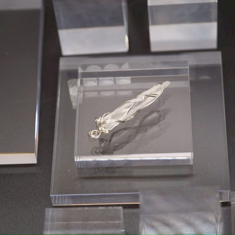 〈光の剣で癒しと解放〉【希少　レーザークォーツ　シルバー925製ワイヤーラップ　大きめペンダント】5