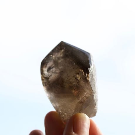 〈暗闇を照らすセントエルモの火〉スーパーセブン（R）ハーフポリッシュ特大原石