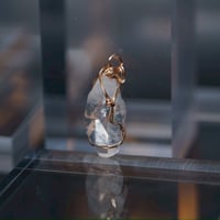 〈宇宙由来の光を地球で放つ〉【超希少　星の種水晶　14KPGF 製ワイヤーラップ　中サイズ　ペンダント】2