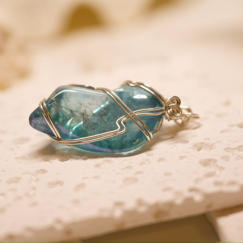 レムリア叡智とブルーエンジェルと虹の女神〉【超希少ロシレム・アクア