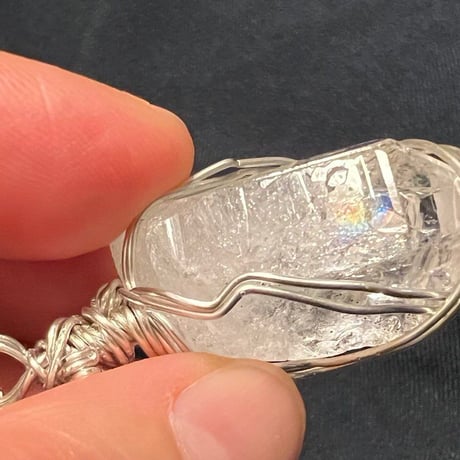 〈真実の自分軸と真実の愛のツインソウル〉【超希少トゥインクルクォーツ・タントリックツイン・レインボー入り】シルバー925製　ワイヤーラップ　ペンダント
