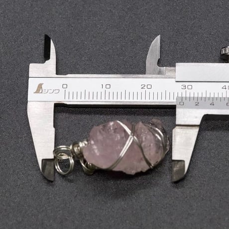 〈無条件の愛と天使的波動〉【希少ローズクォーツ・エレスチャルクォーツ】シルバー925　ワイヤーラップペンダント