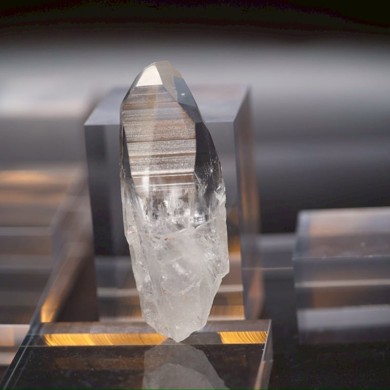 究極品質　超古代の叡智を宿した光のクリスタル　虹のレムリアンシード　14㎜大珠 究極品質 超古代の叡智を宿した光のクリスタル 虹のレムリアン