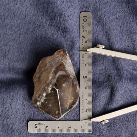 〈暗闇を照らすセントエルモの火〉スーパーセブン（R）ハーフポリッシュ特大原石