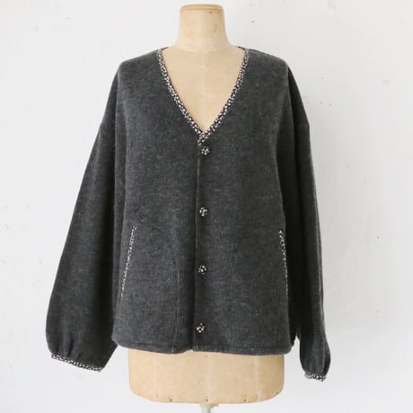 CATEGORY tops | kotobatofuku