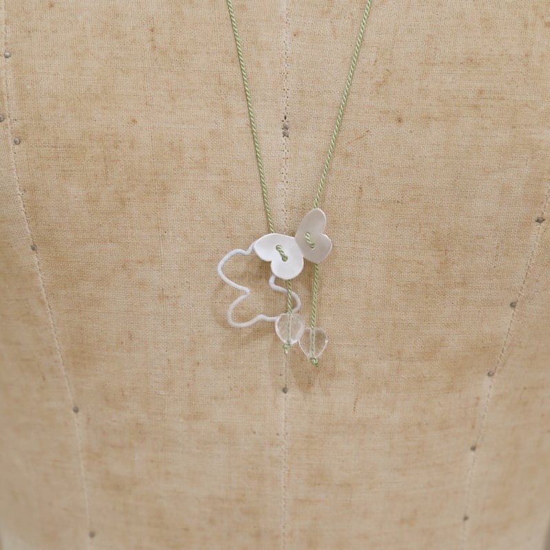 kikkou ネックレス グリーン 蝶々 kikkou ネックレス グリーン 蝶々