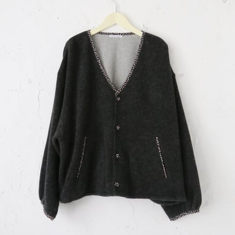 CATEGORY tops | kotobatofuku