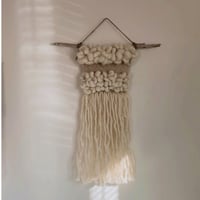 weaving tapestry