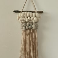 weaving tapestry