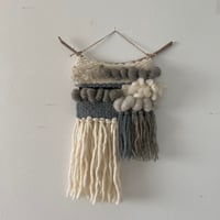 weaving tapestry
