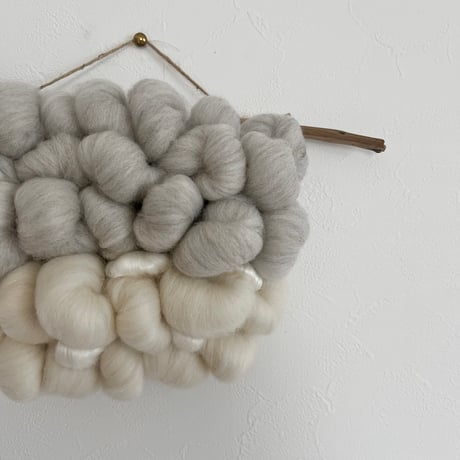 weaving tapestry