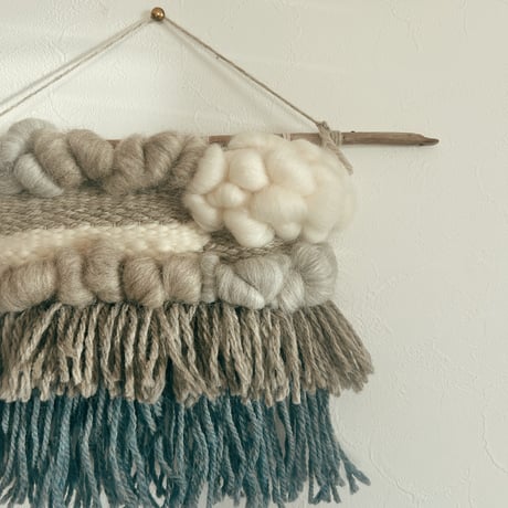 weaving tapestry
