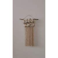 weaving tapestry