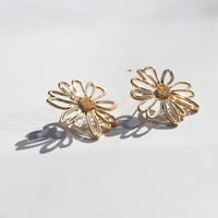 デイジーアンティークピアス