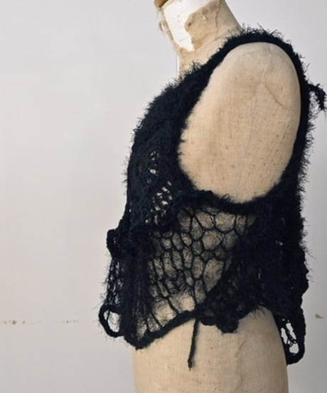deformation pullover