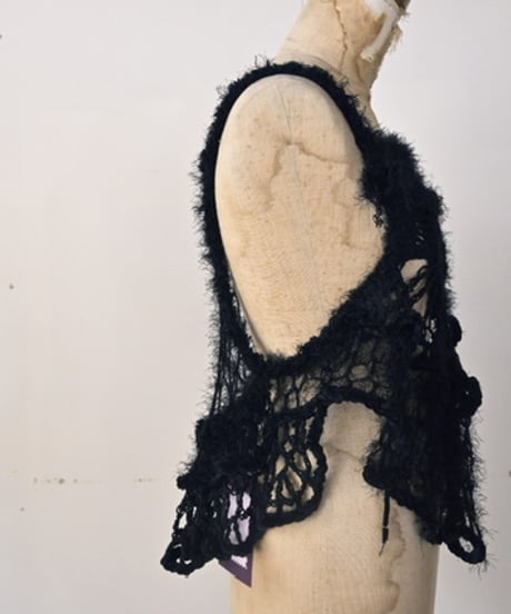 deformation pullover