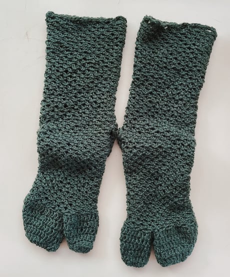 rhombus hole tabi socks