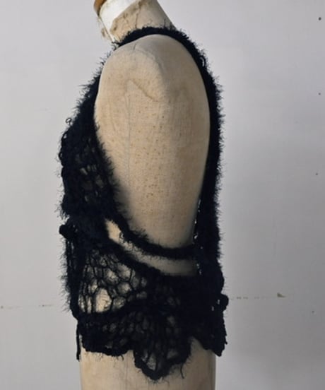 deformation pullover