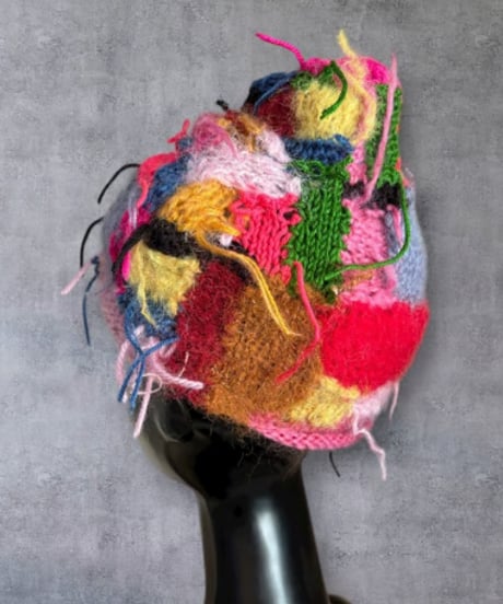 colorful”TUGIHAGI“ニット帽
