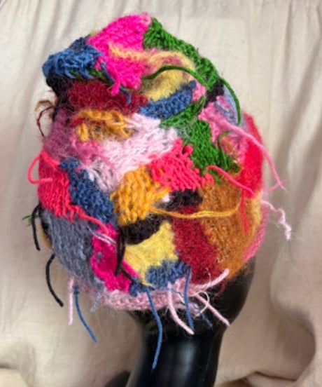 colorful”TUGIHAGI“ニット帽