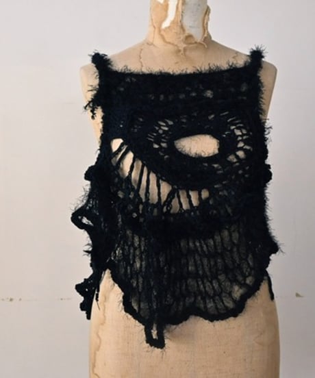 deformation pullover