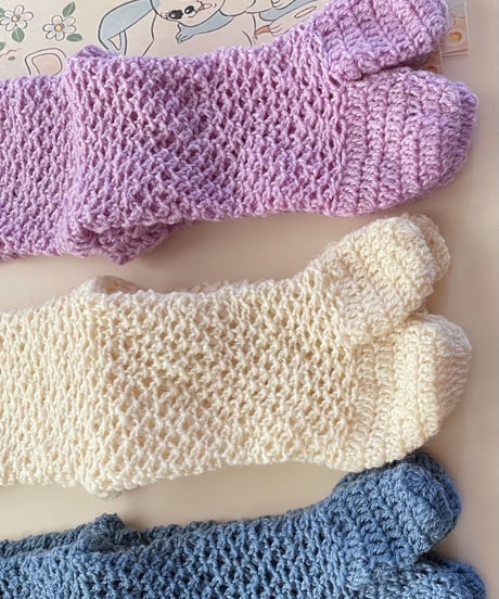 rhombus hole tabi socks