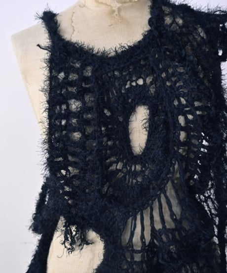 deformation pullover