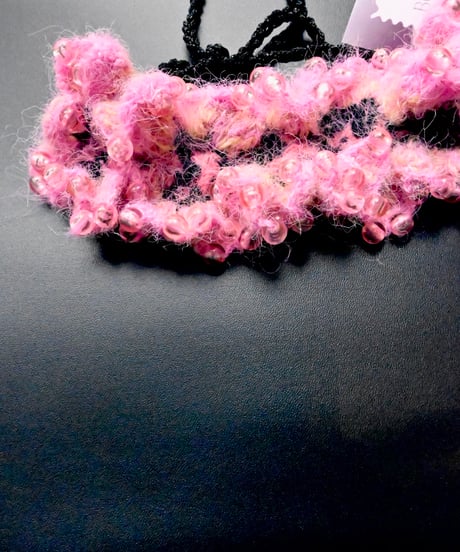 キラキラぷちぷちビーズのフリル choker