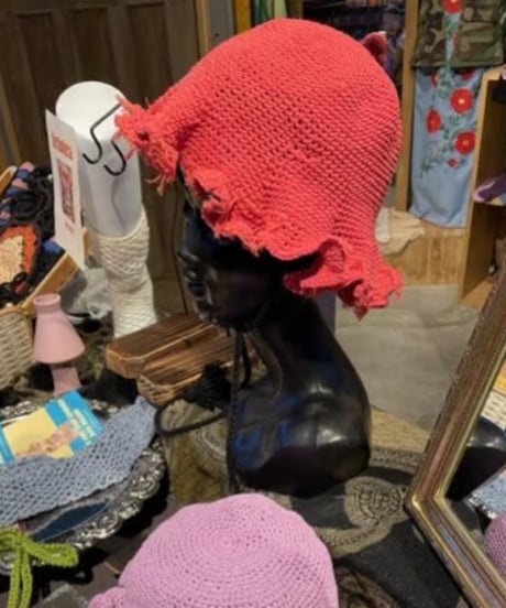 モケモケ　tulip hat