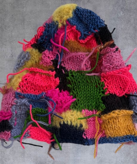 colorful”TUGIHAGI“ニット帽