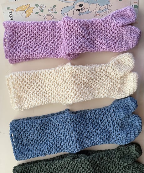 rhombus hole tabi socks