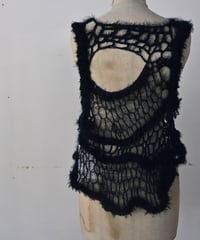 deformation pullover
